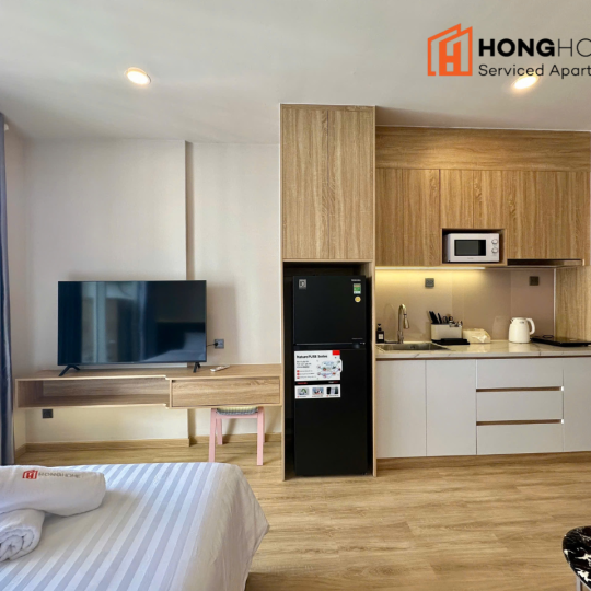 HONGHOME SUNRISE RIVERSIDE: Studio